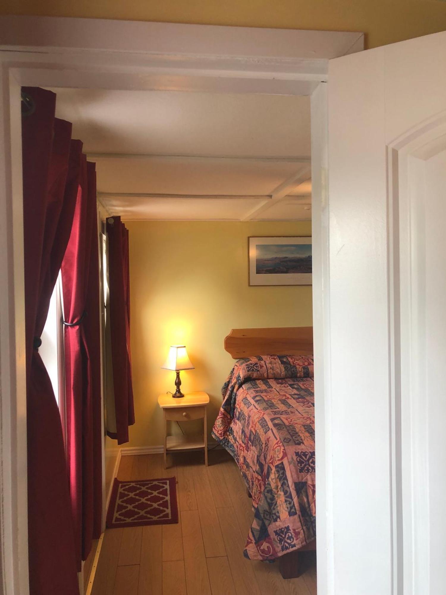 Lakelawn B&B And Motel Yarmouth Ngoại thất bức ảnh
