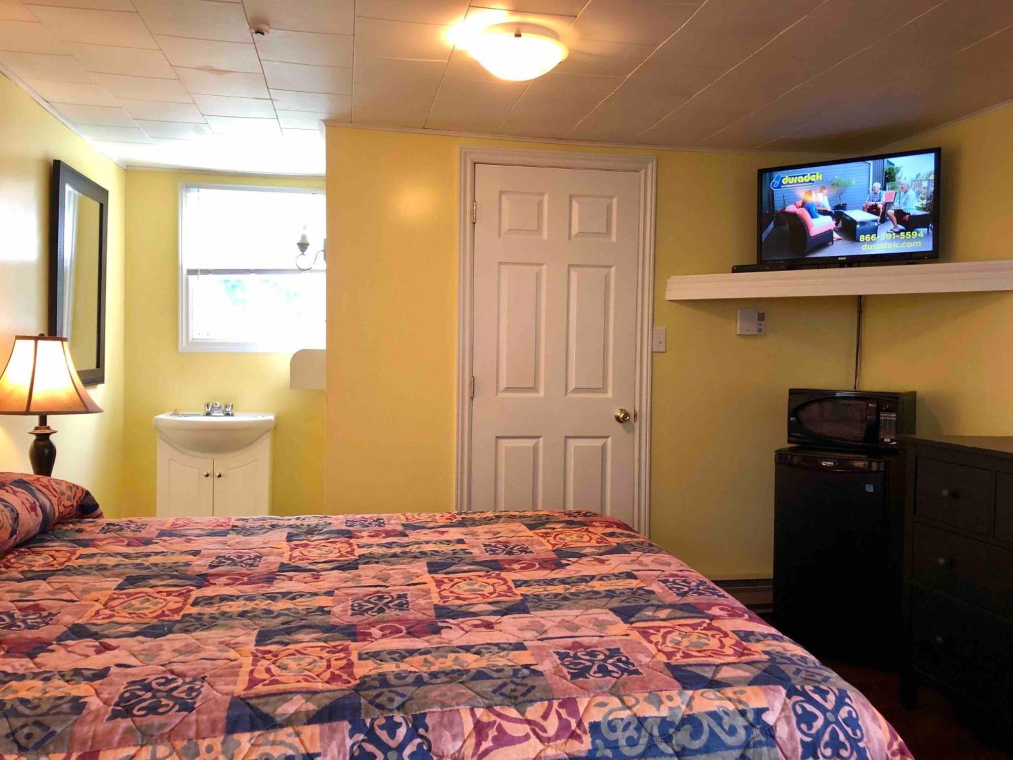 Lakelawn B&B And Motel Yarmouth Ngoại thất bức ảnh