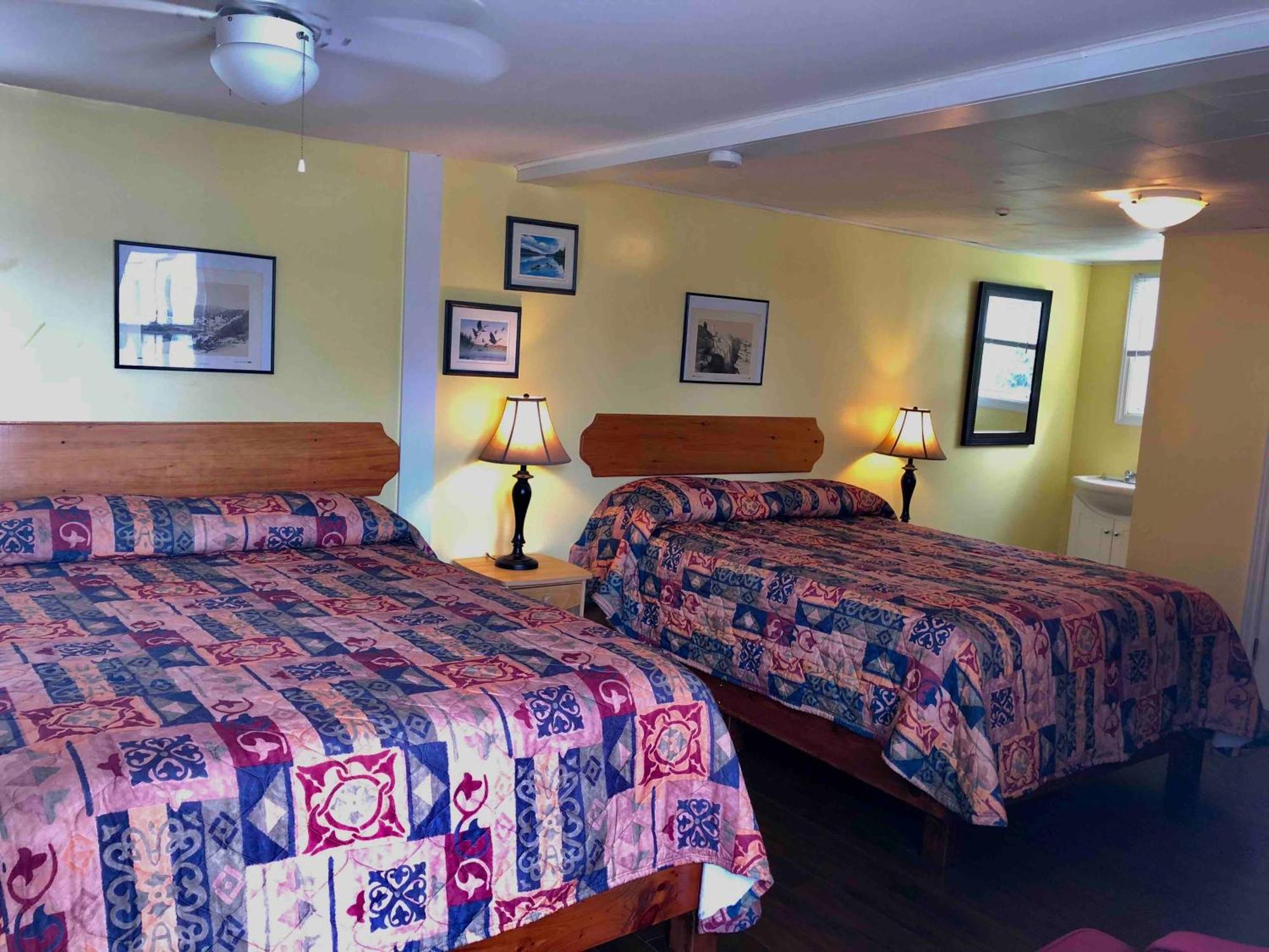 Lakelawn B&B And Motel Yarmouth Ngoại thất bức ảnh